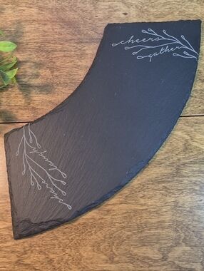 PAMPERED CHEF Retired Curved Shaped Stone Slate Serving Board #1482, New in Box